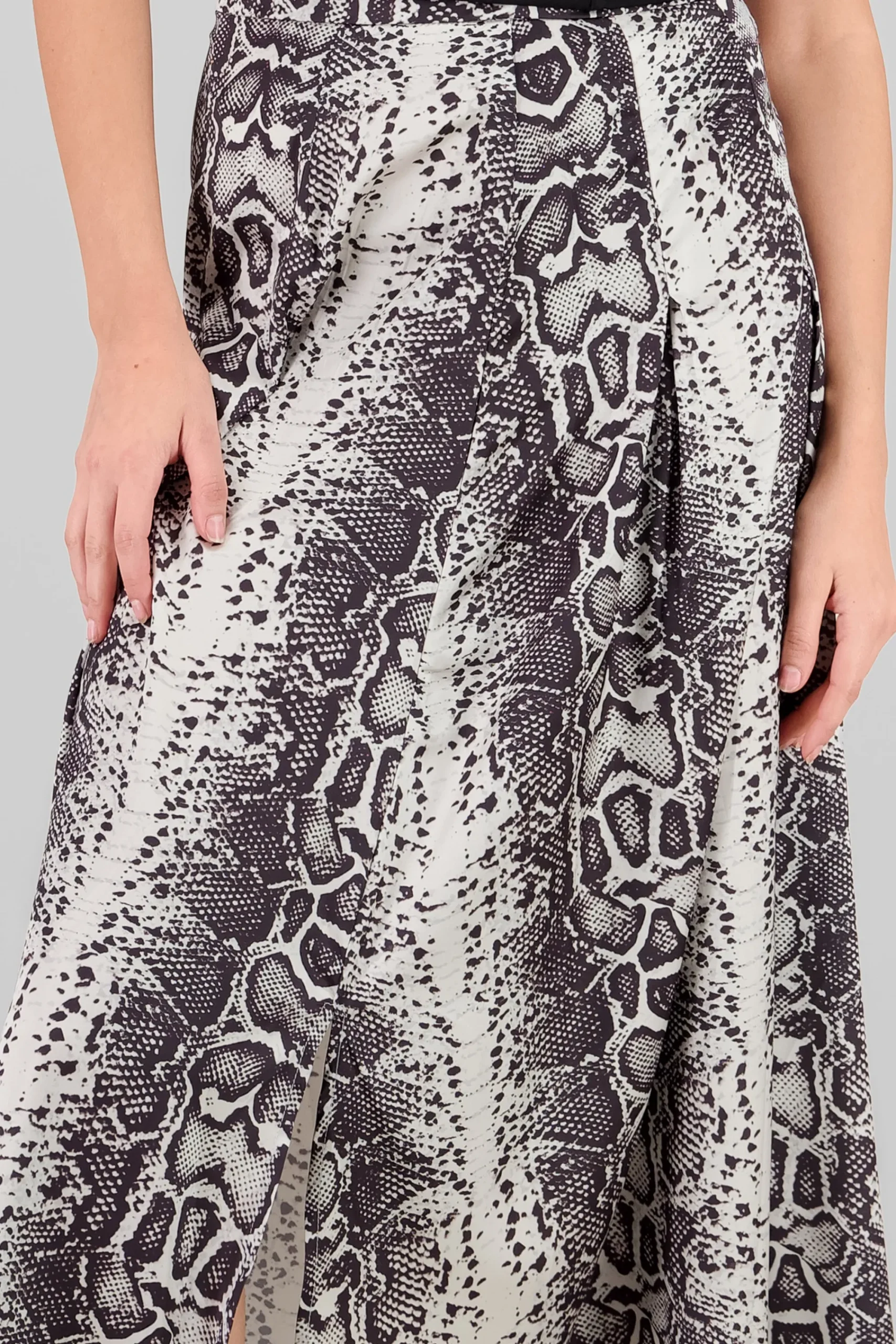 Shasa Animal Print Midi Skirt