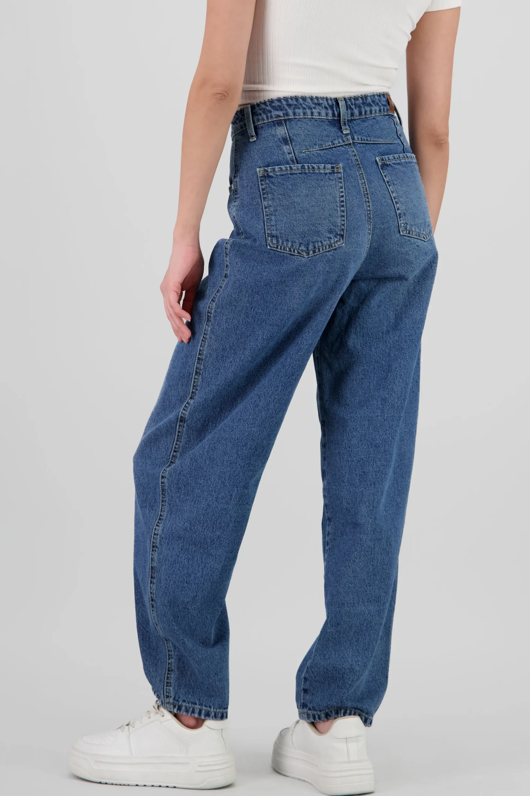 Shasa Barrel Jeans with Double Pleats