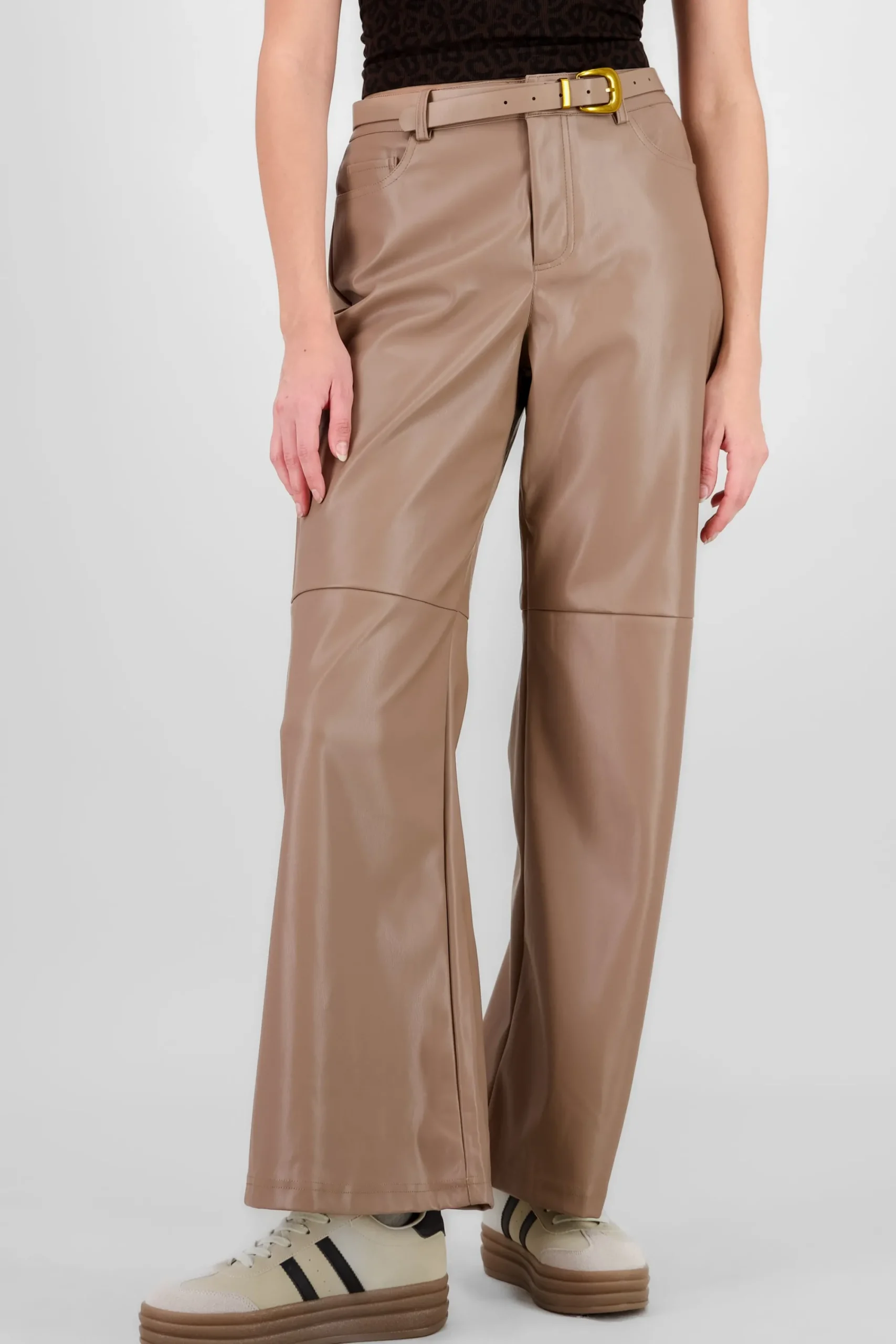 Shasa Belt Detail Straight Pants