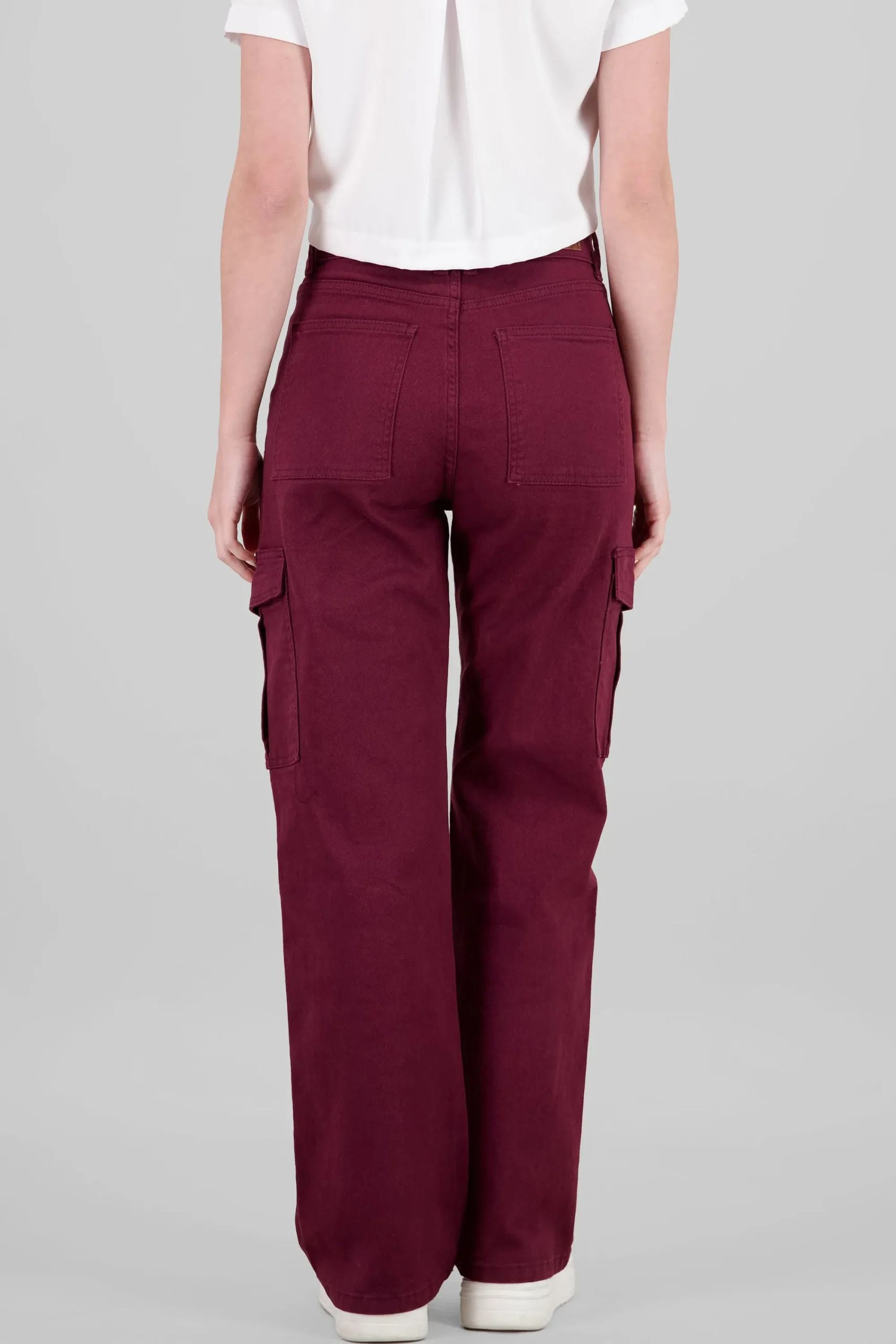 Shasa Cargo pocket jeans