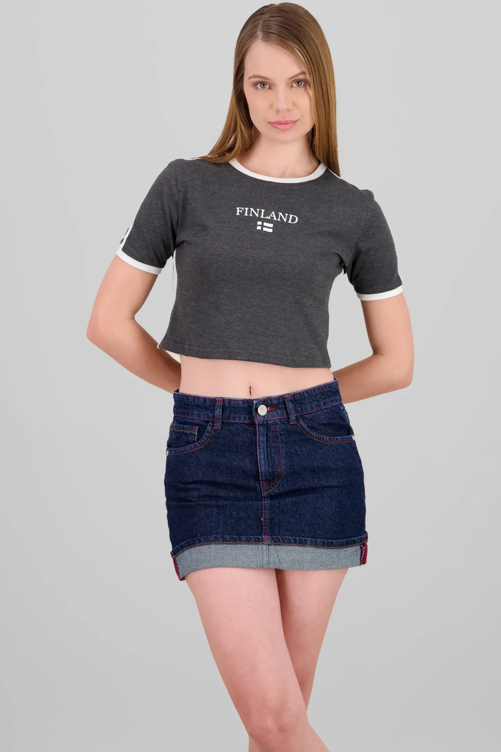 Shasa Contrasting Crop T Shirt Finland