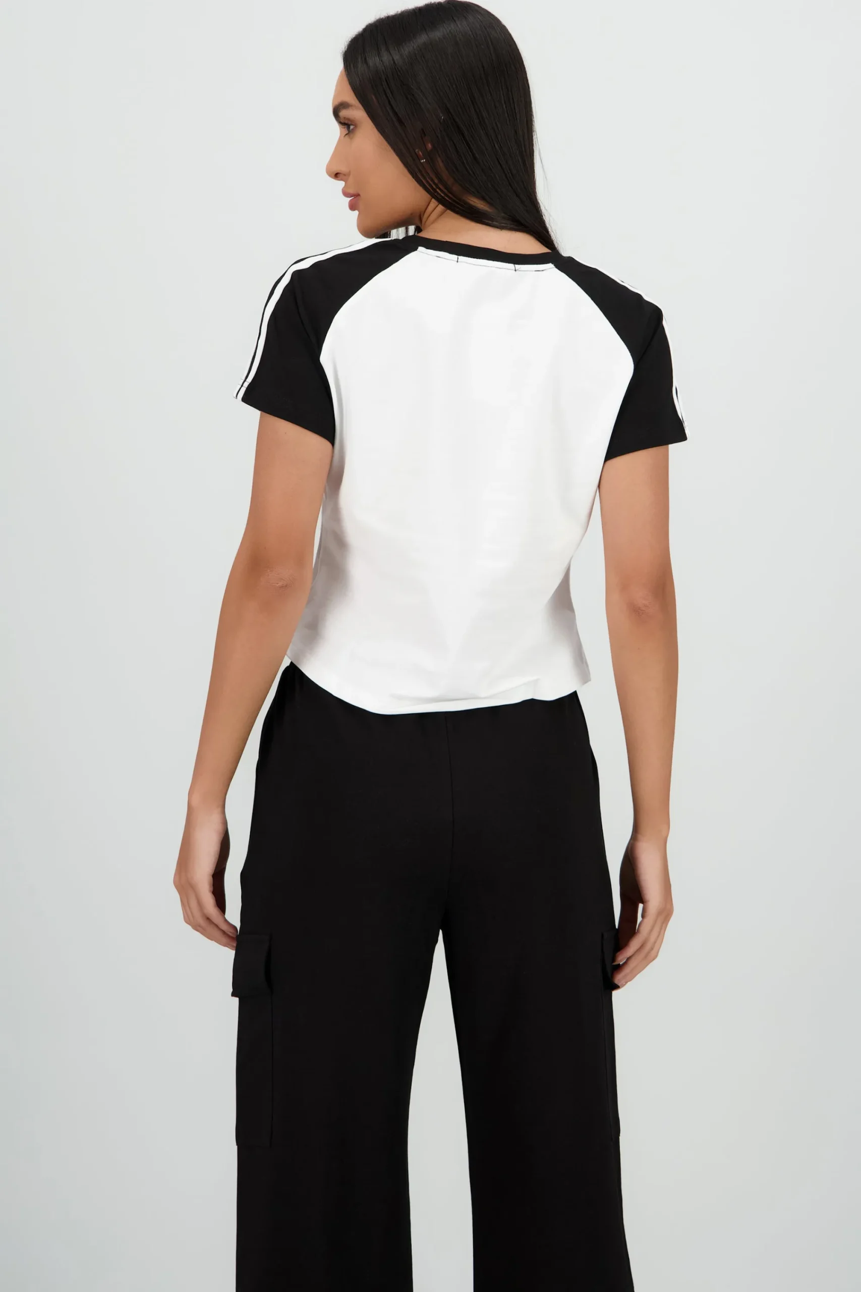 Shasa Cropped T Shirt with Contrast Print
