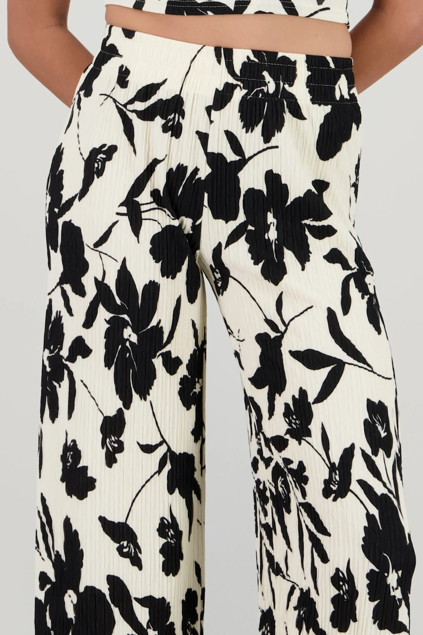 Shasa Flowing Tropical Floral Pants