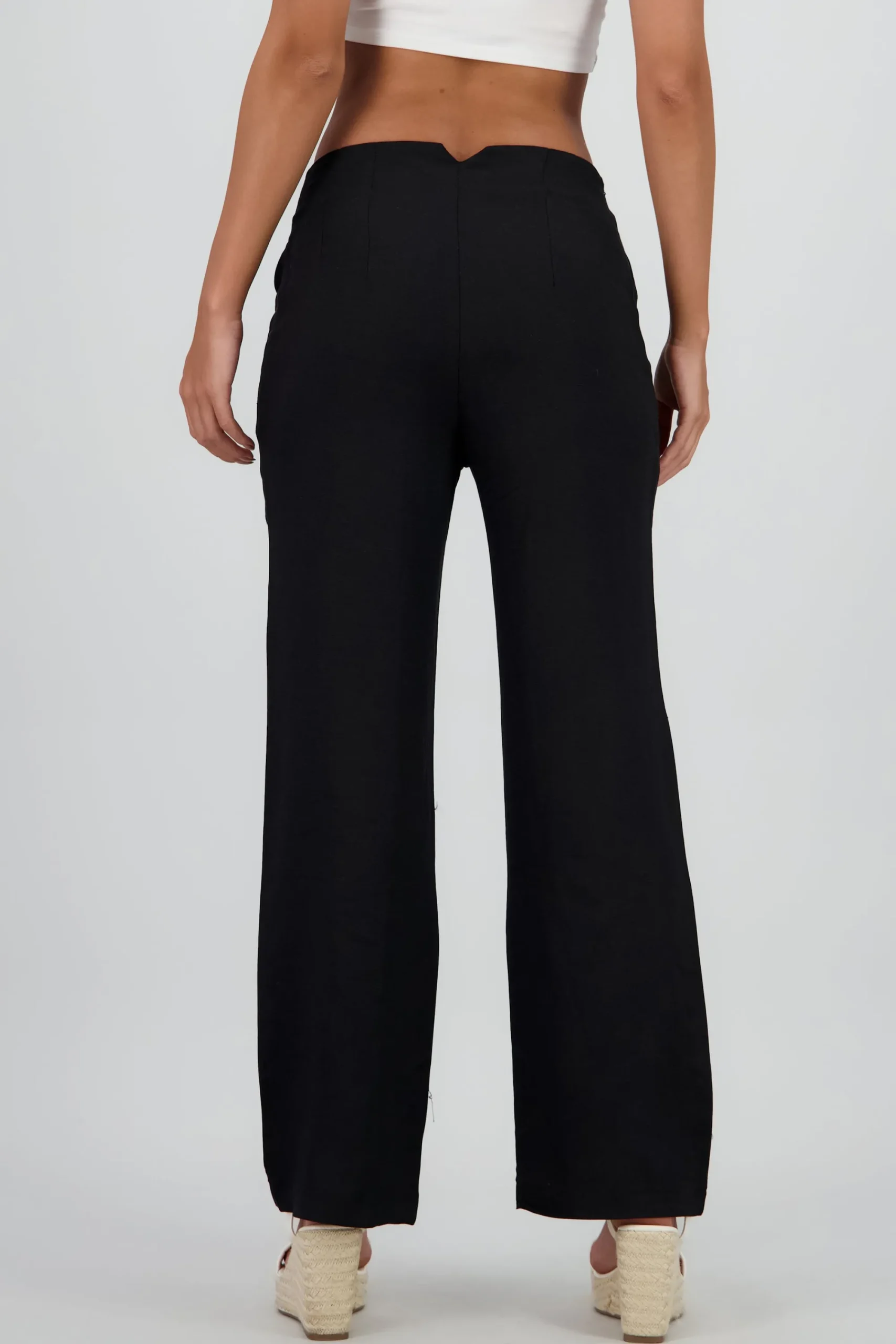 Shasa Fluid Pants with Pleat Detail