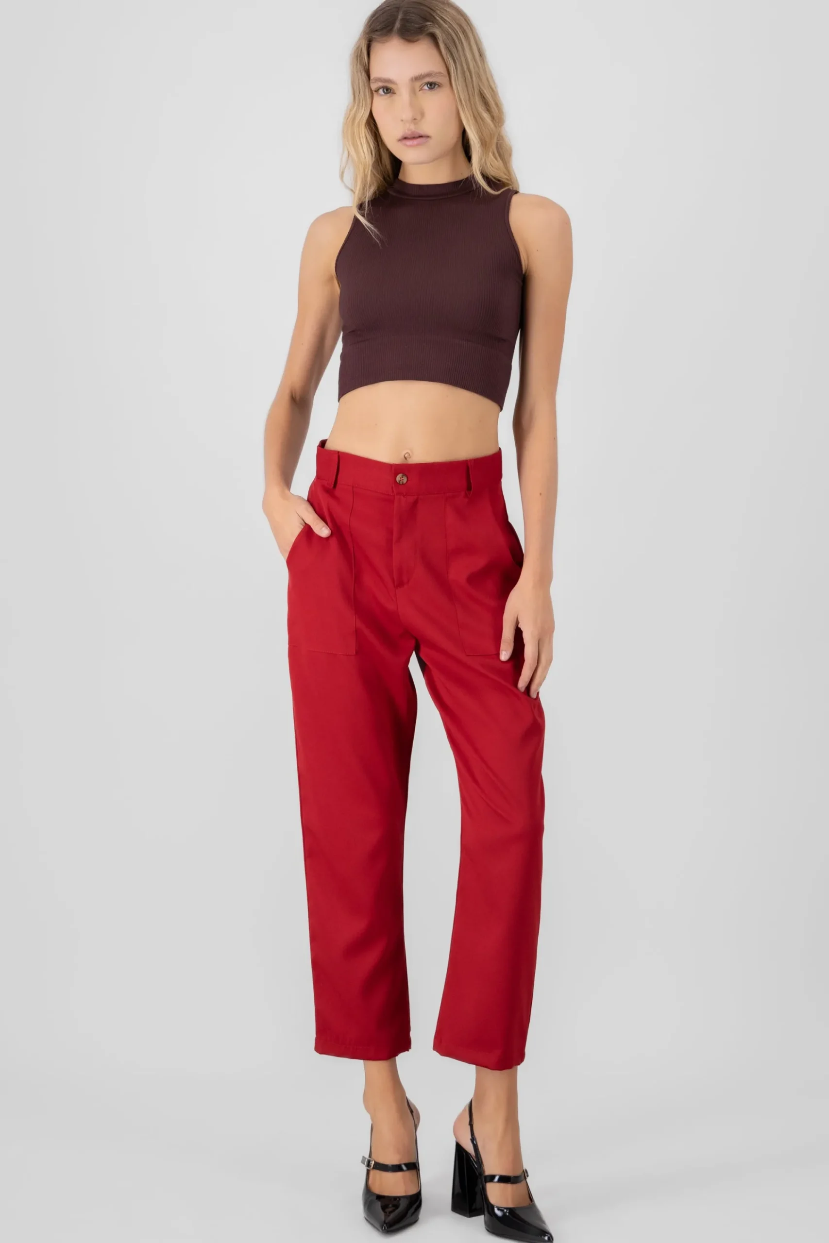 Shasa Highwaisted capri pant with pockets