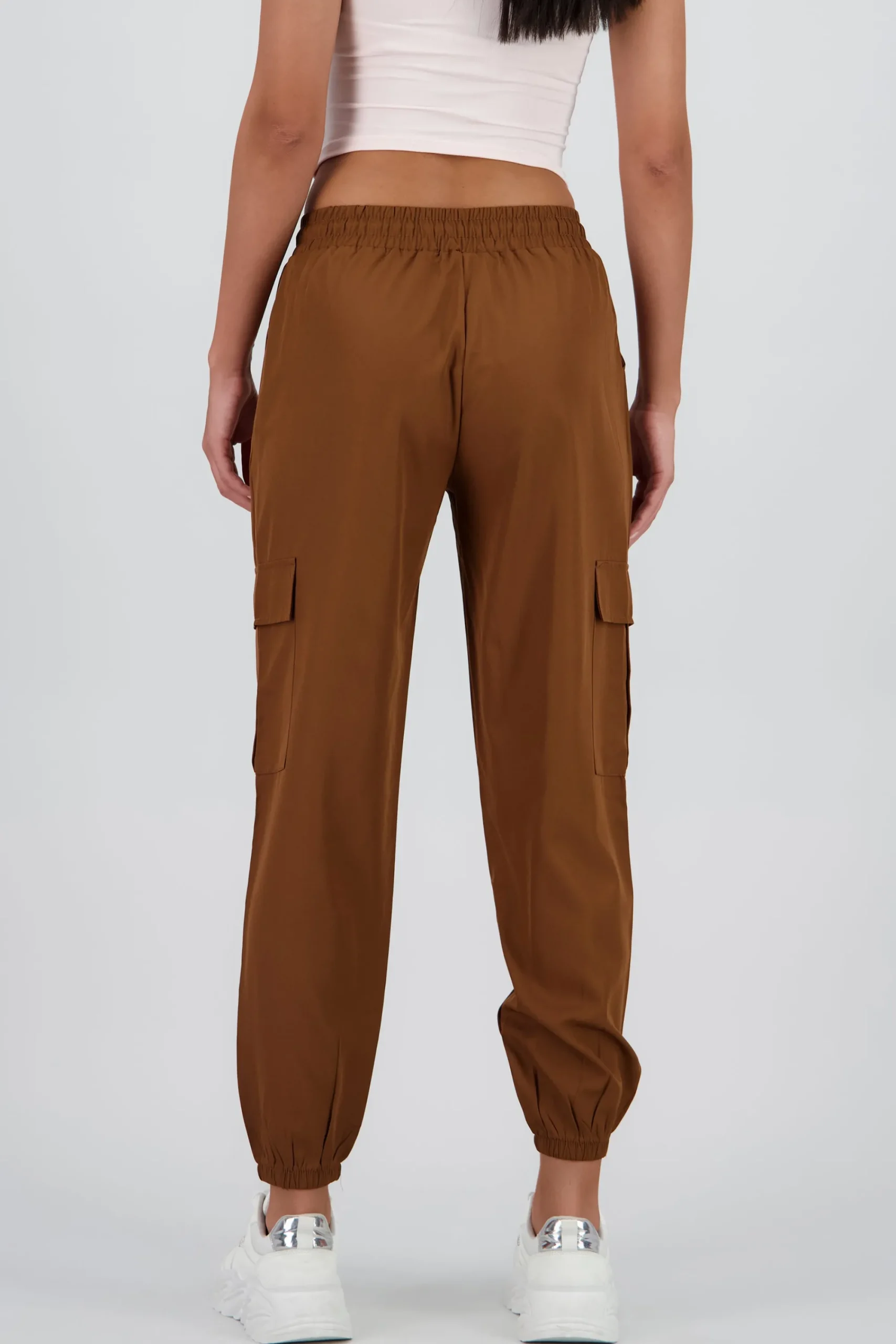 Shasa Jogger with cargo pockets