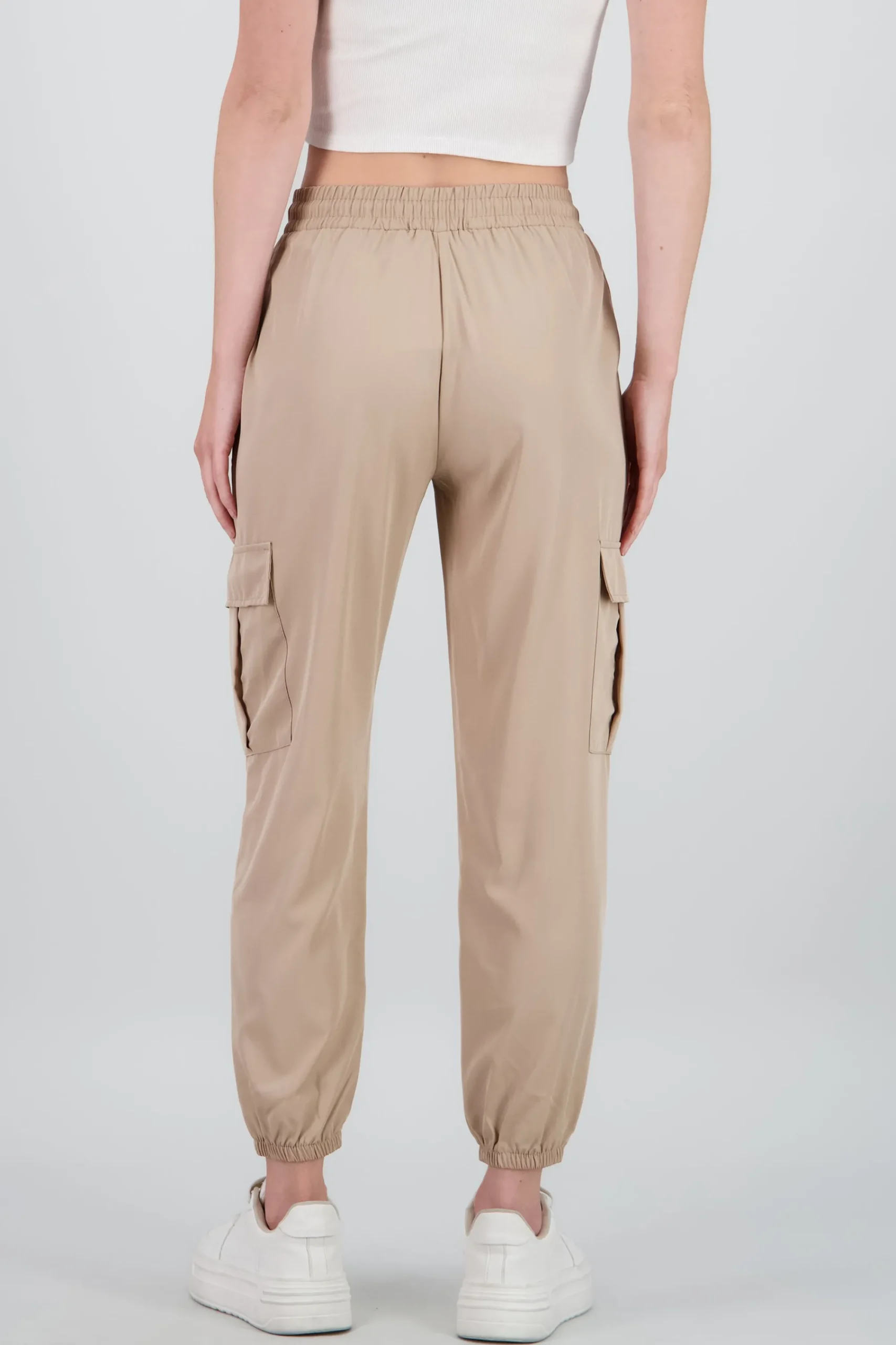 Shasa Jogger with cargo pockets