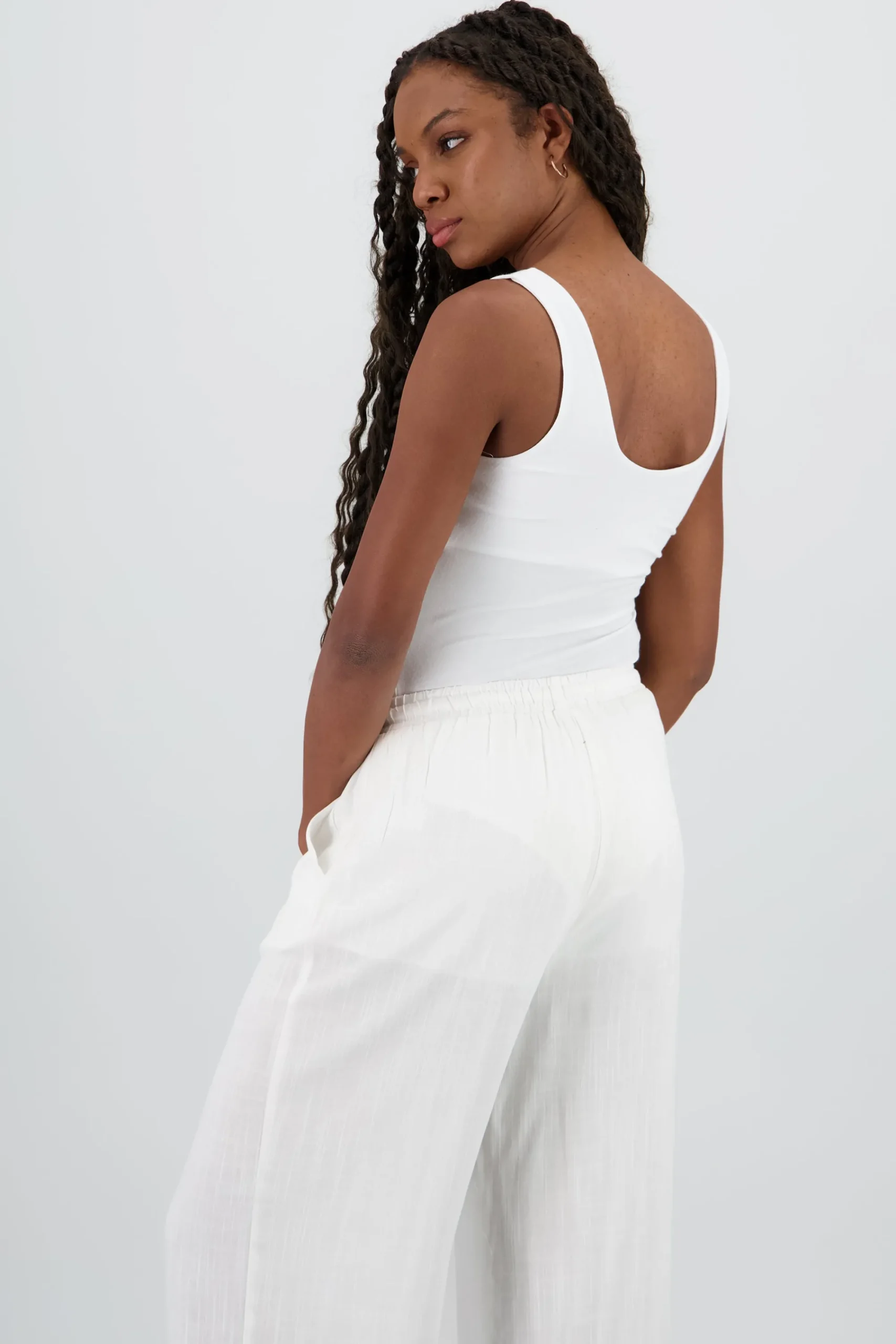 Shasa Plain Bodysuit with Round Neck