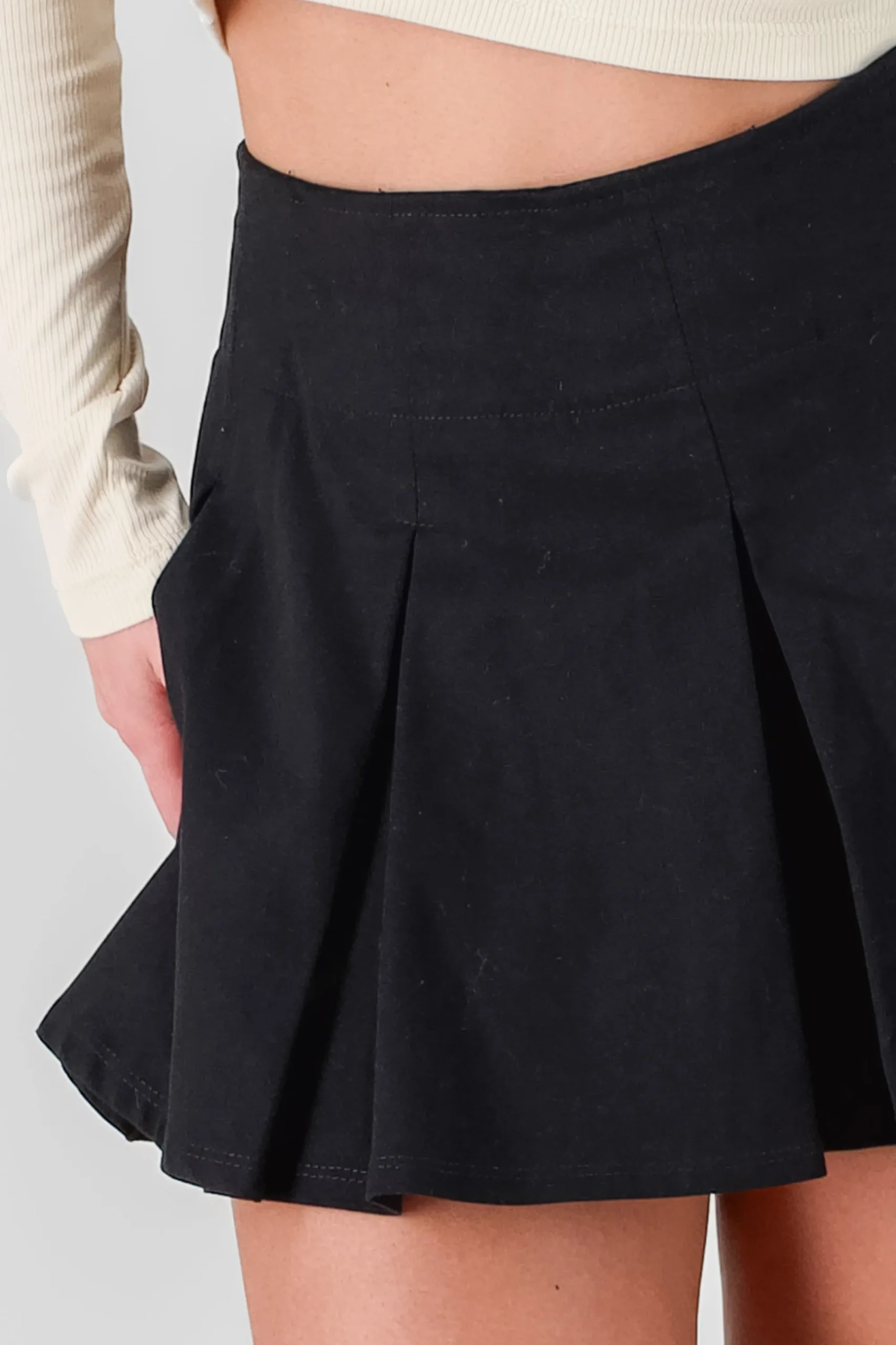 Shasa Pleated mini skirt