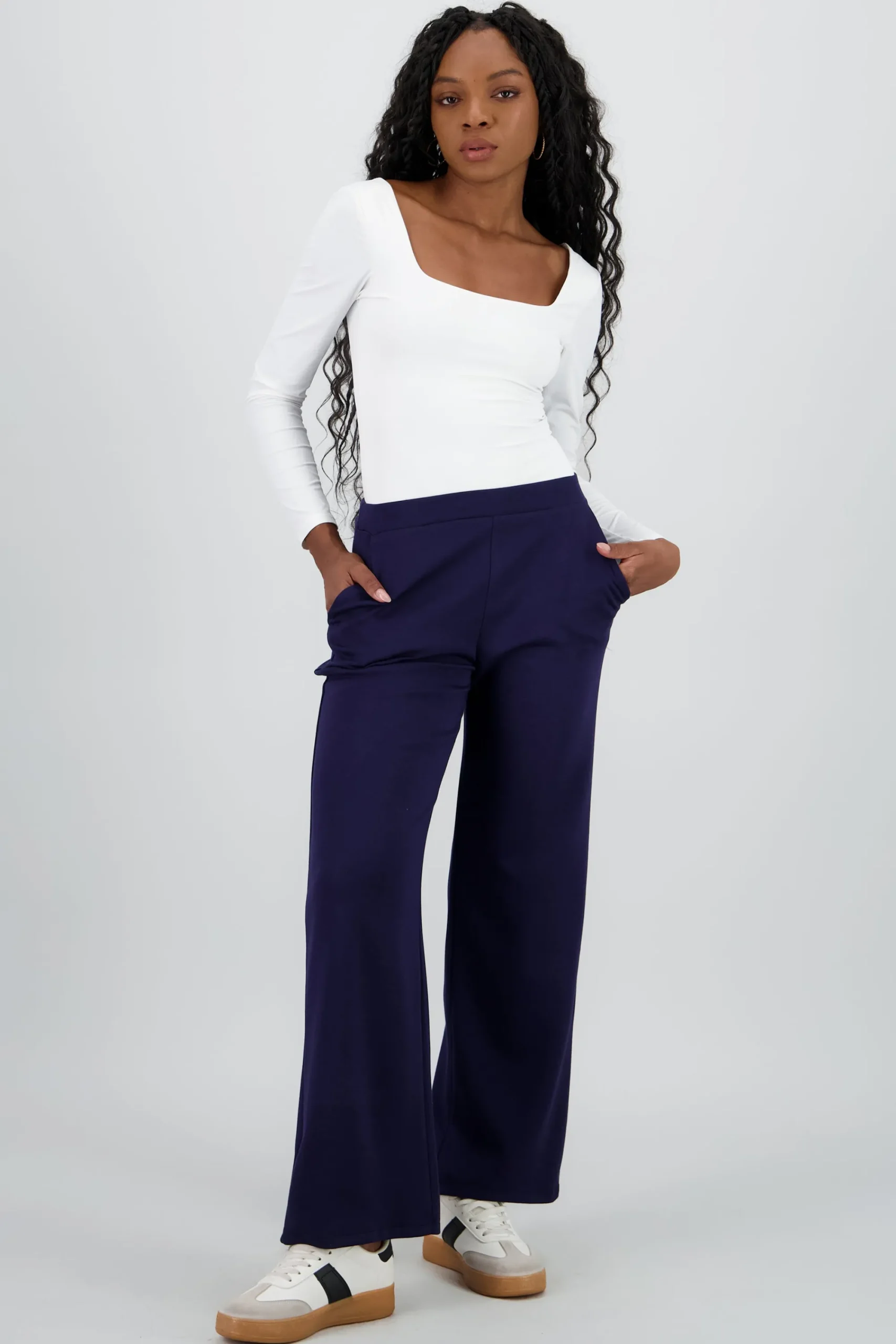 Shasa Pocket Detail Wide Leg Pants