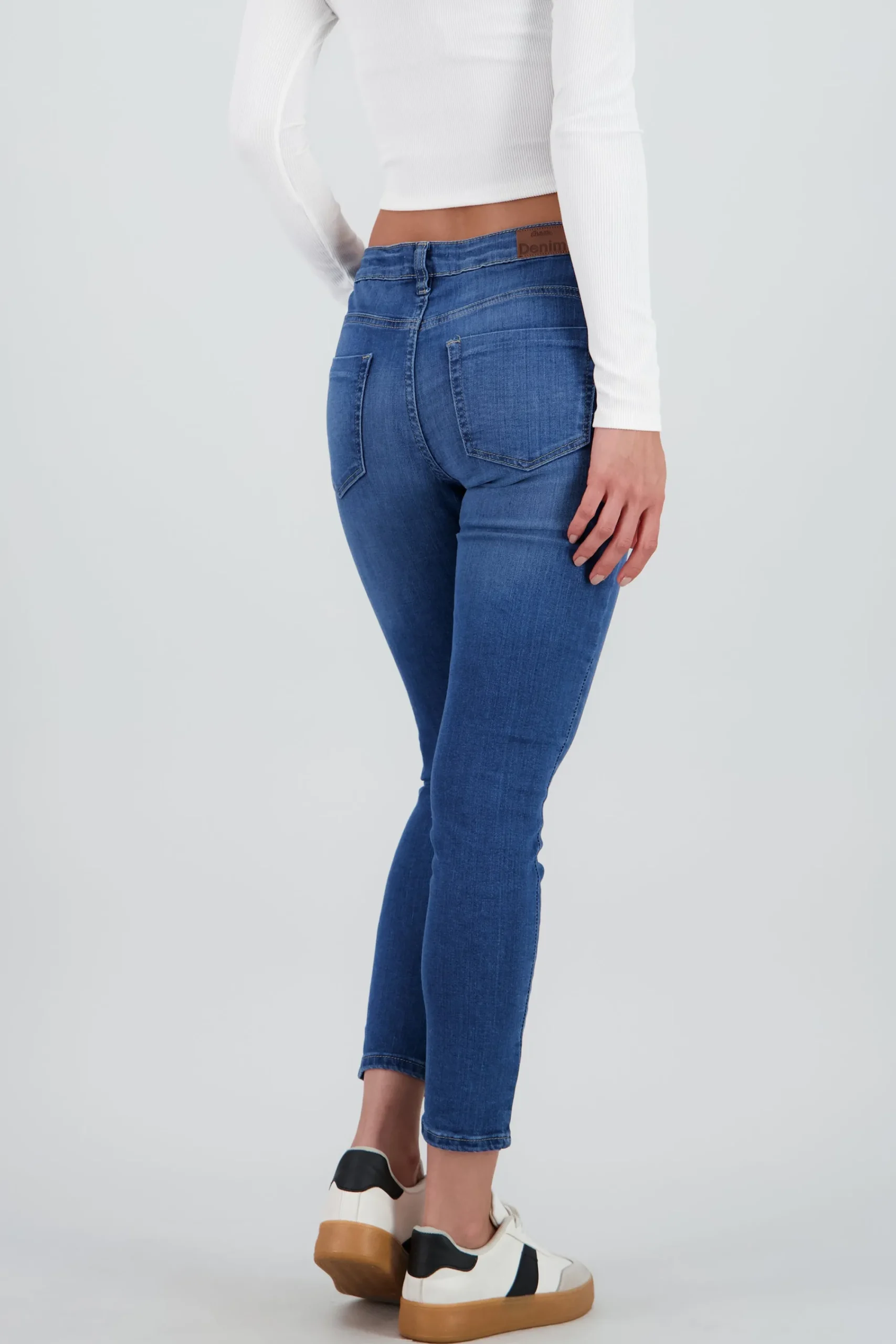 Shasa Regular Waist Skinny Jeans