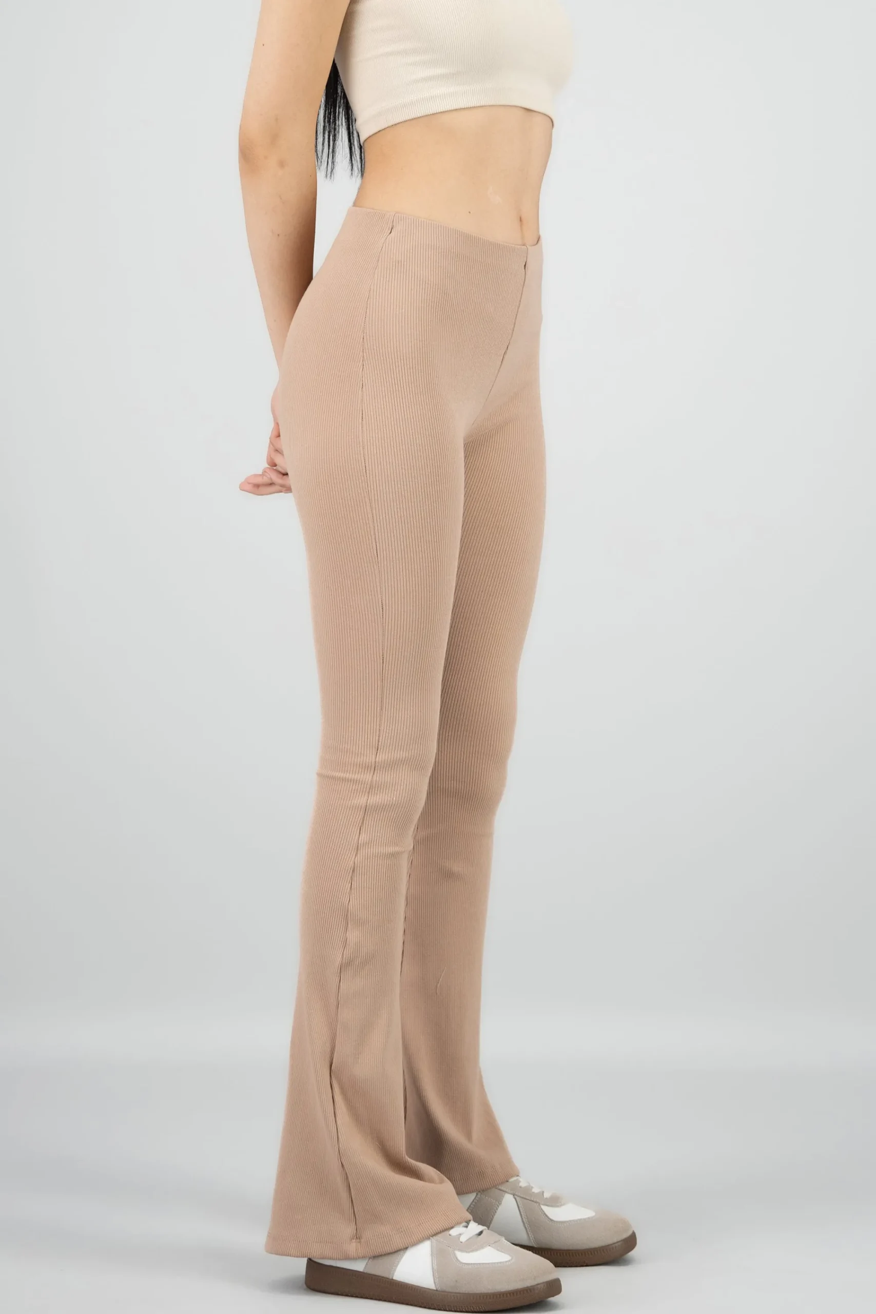 Shasa Ribbed Flared Leggings