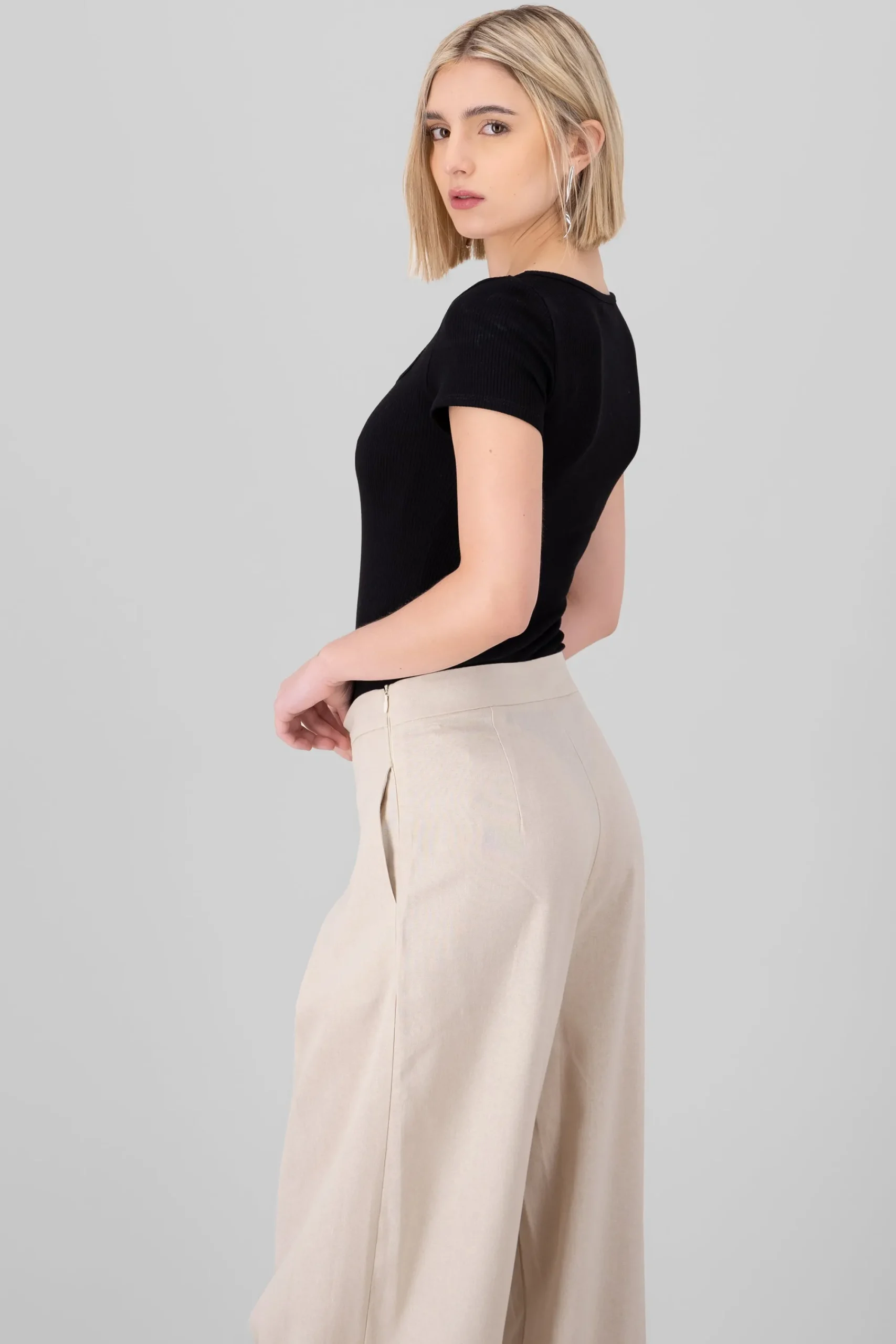 Shasa Ribbed Short Sleeve Bodysuit