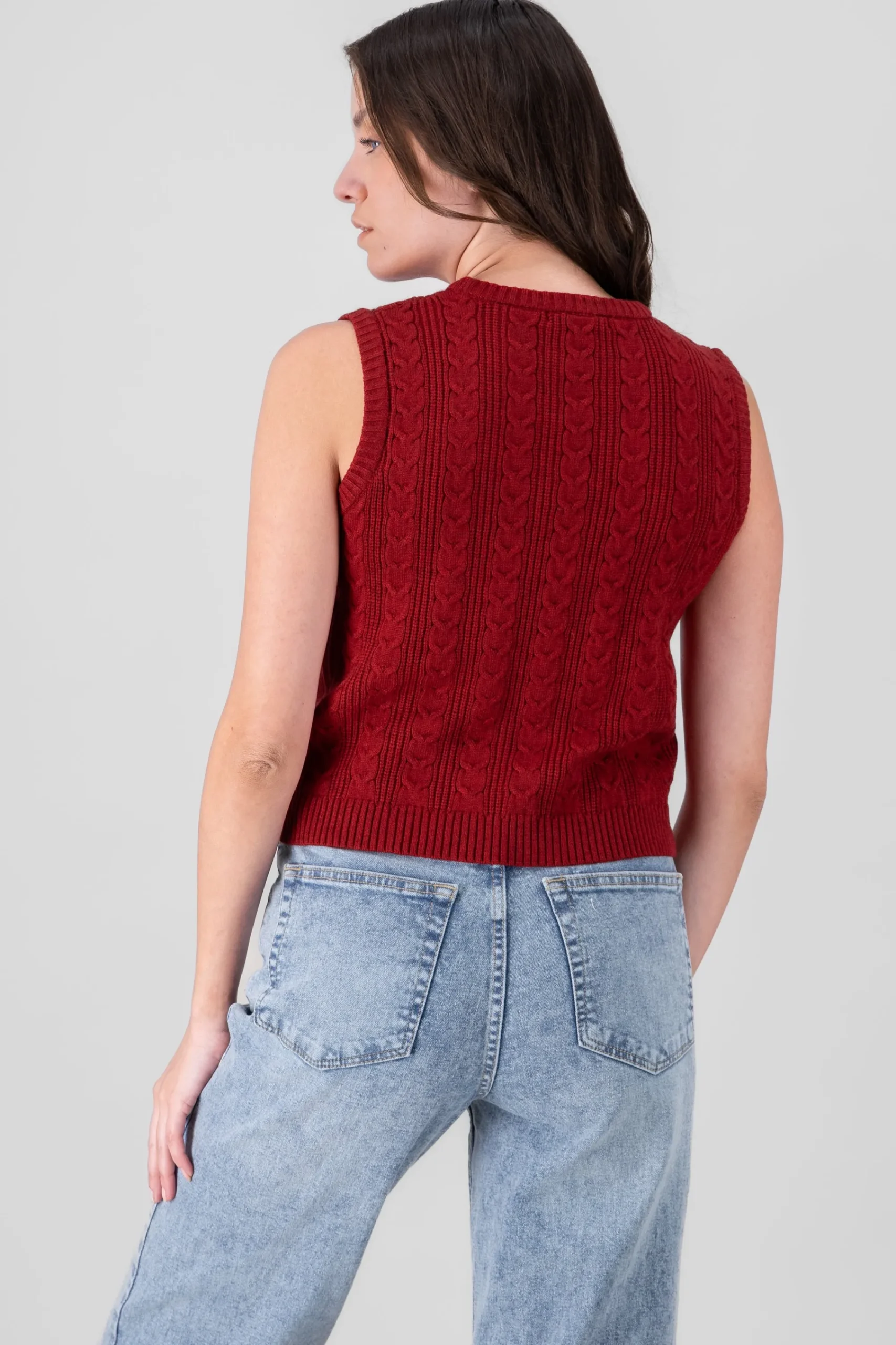 Shasa Round Neck Vest