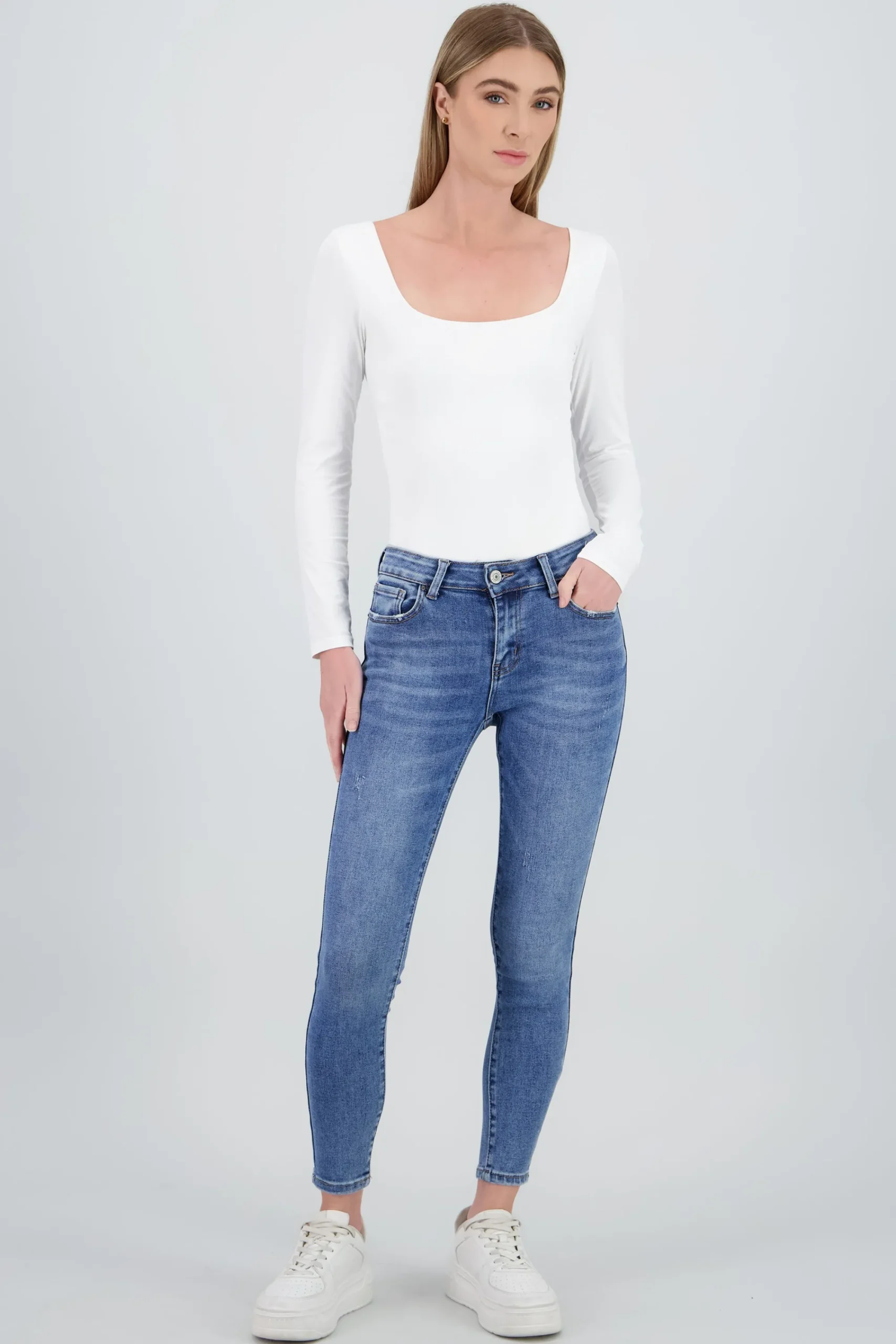 Shasa Skinny Slim Jeans