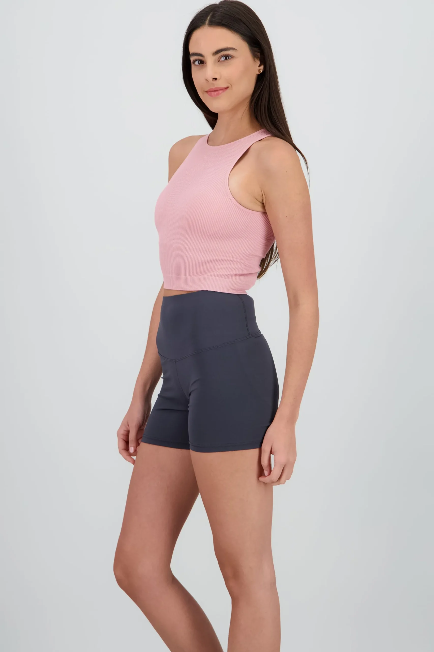 Shasa Sleeveless Seamless Round Neck Top