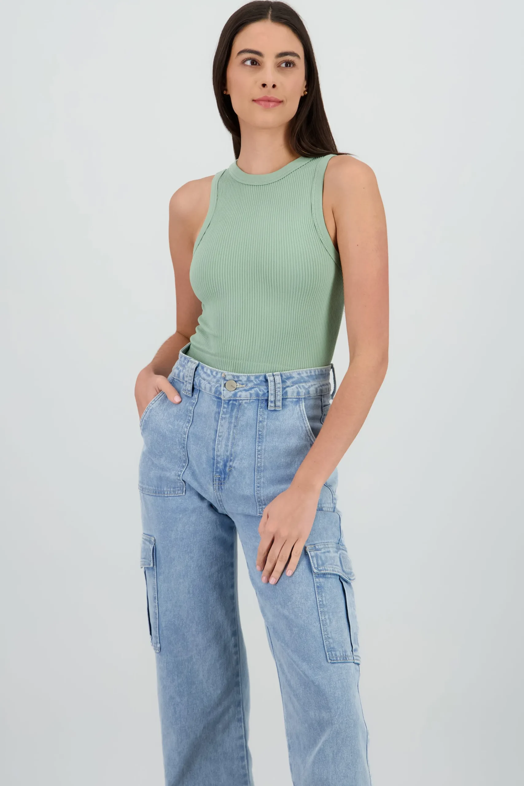 Shasa Sleeveless Seamless Solid Top