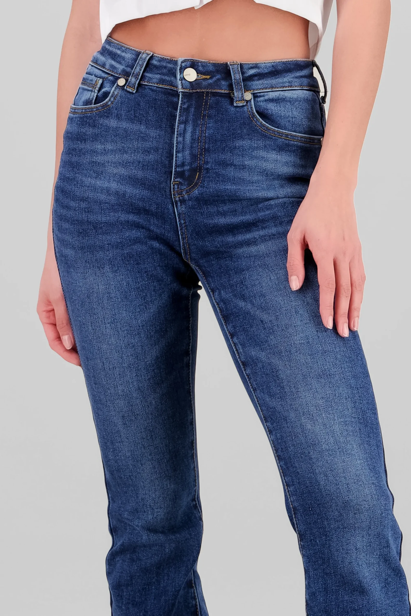 Shasa Slim Flared Jeans