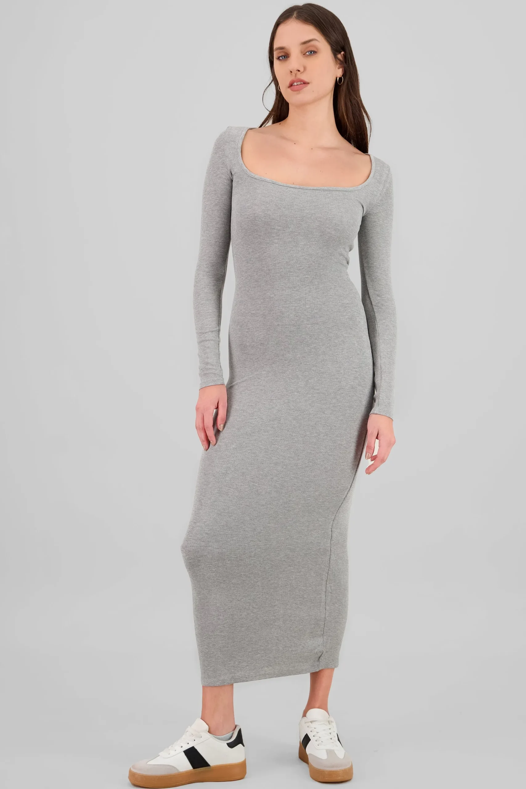 Shasa Solid Long Sleeve Maxi Dress