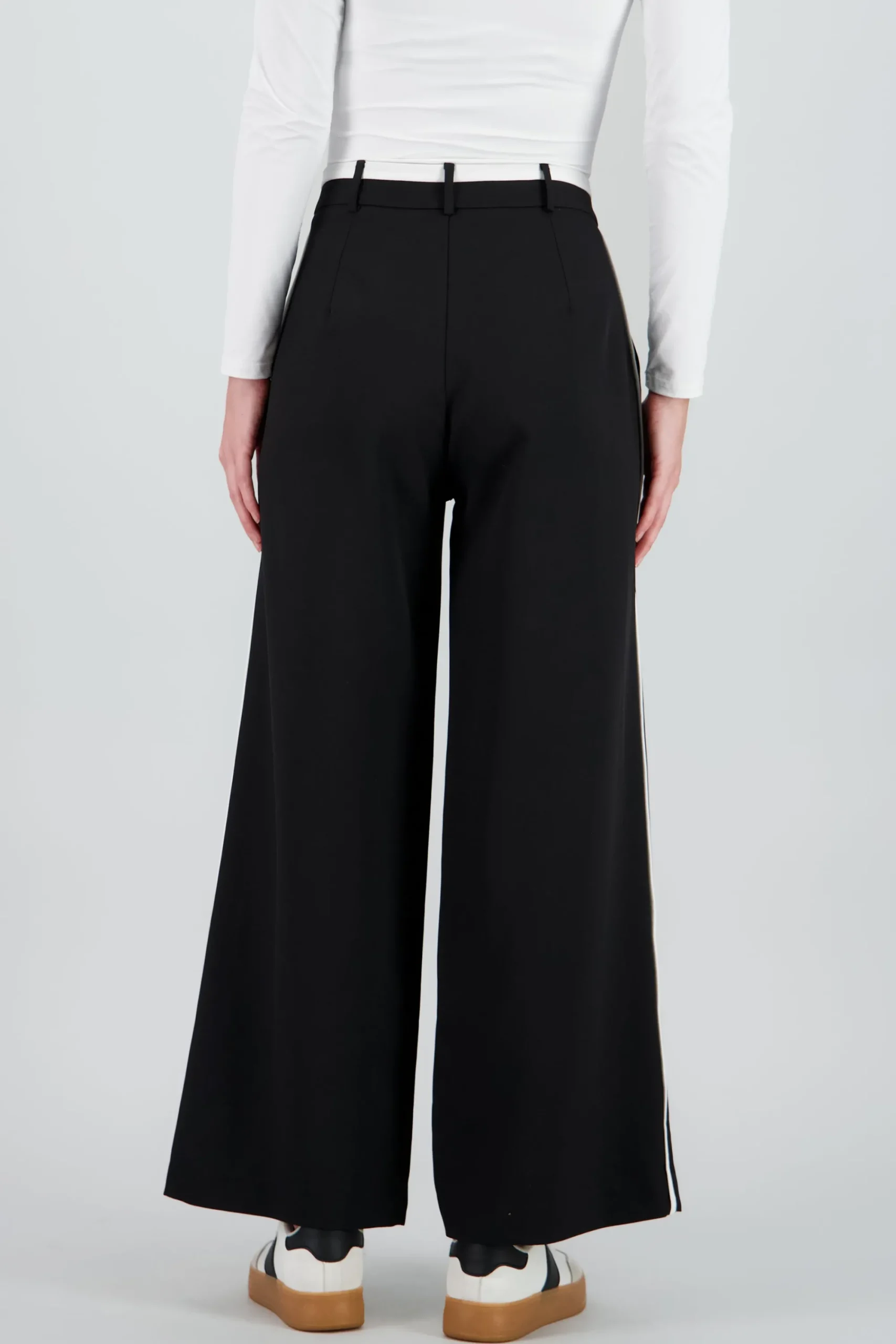 Shasa Straight Leg Pants with Contrast Detail