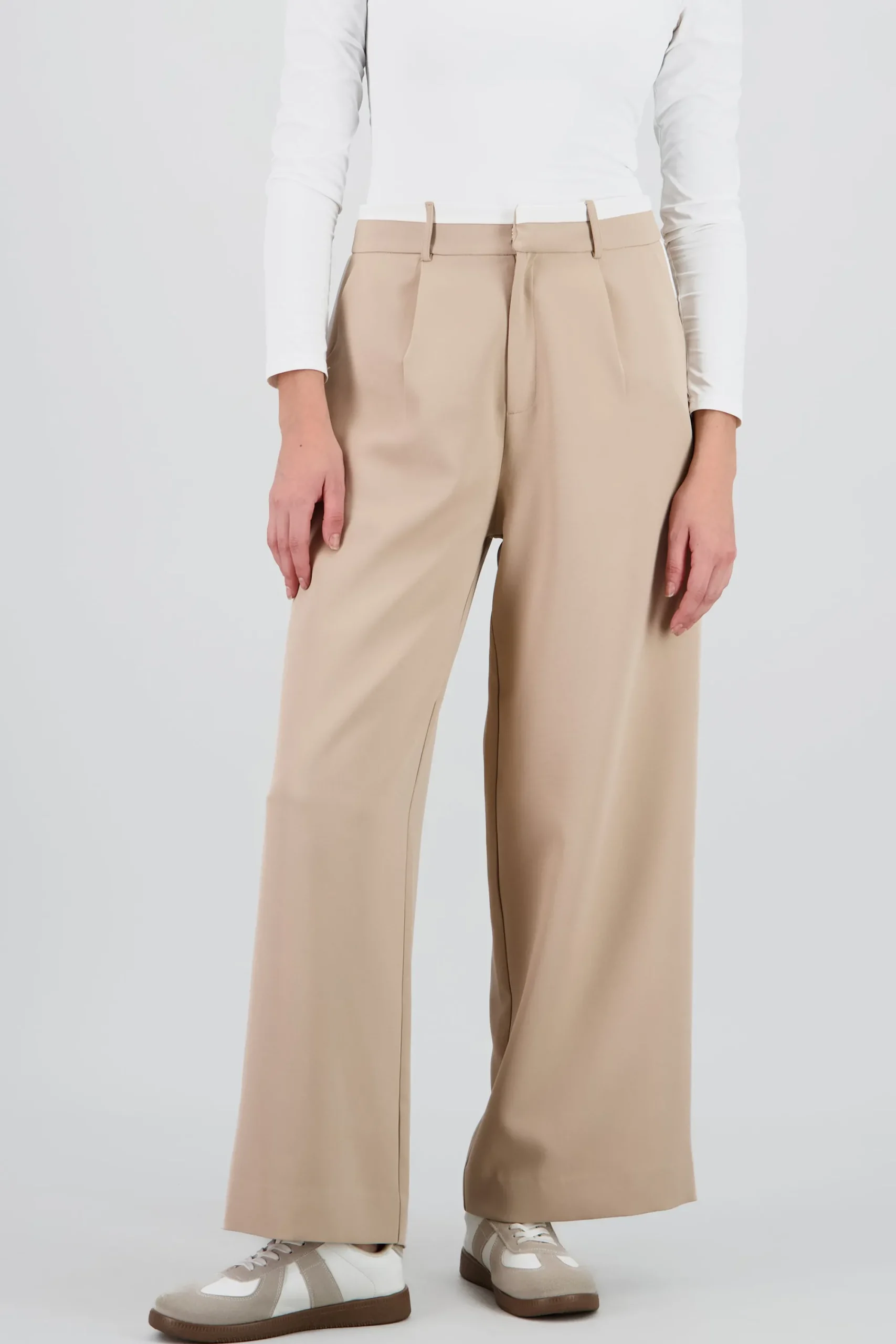 Shasa Straight Leg Pants with Contrast Detail