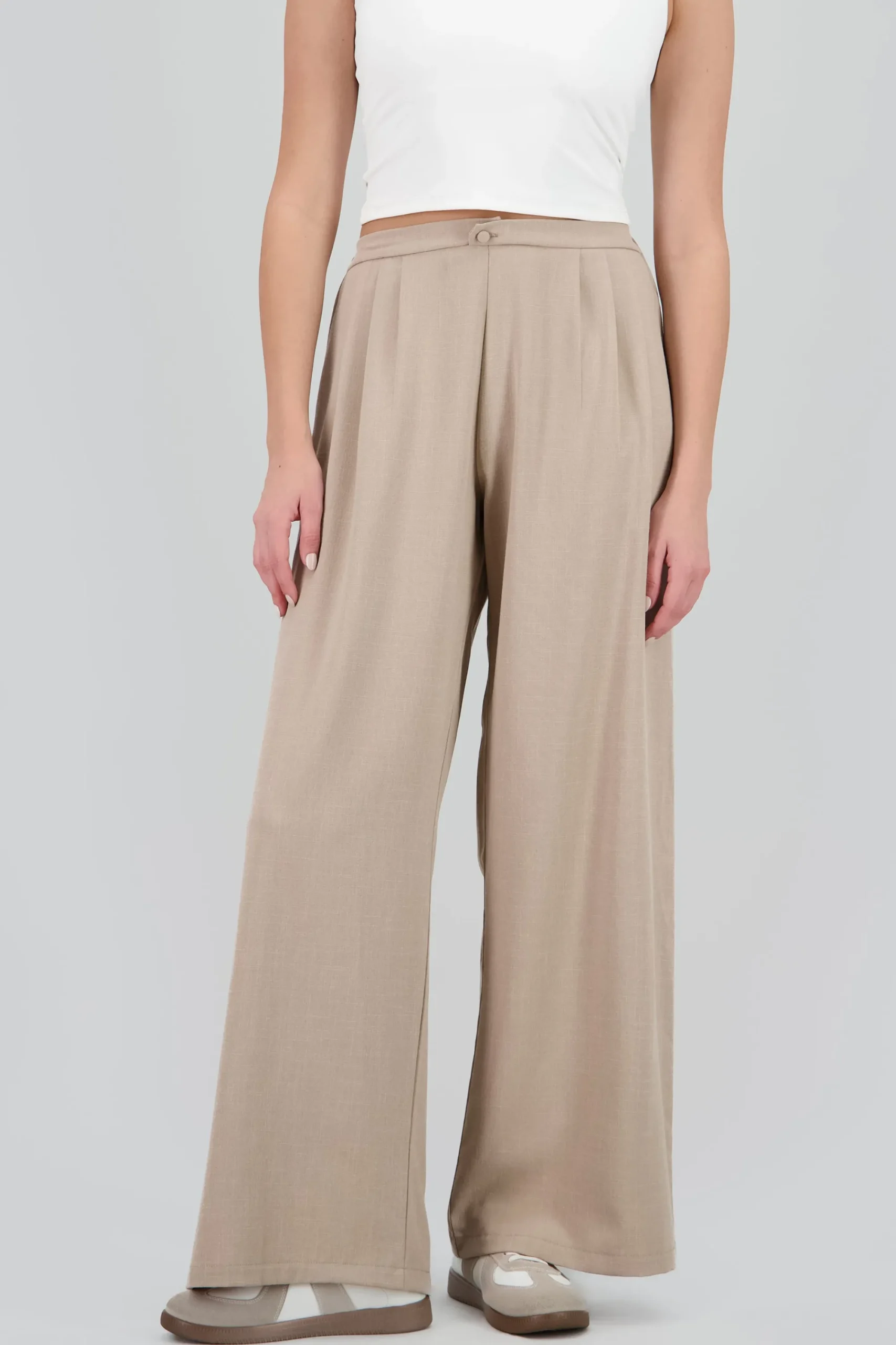 Shasa Tailored Pants with Pleats