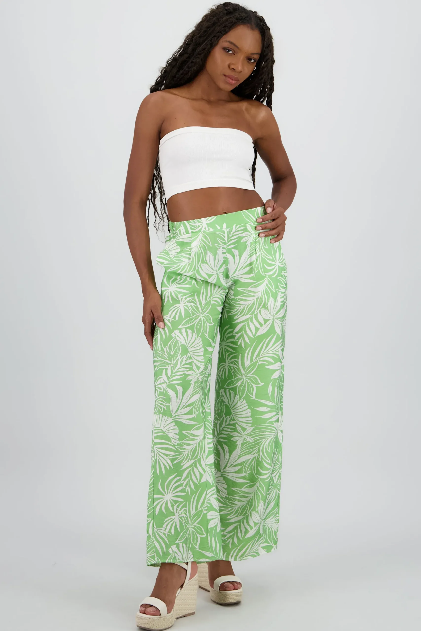 Shasa Wide Flowy Printed Pants