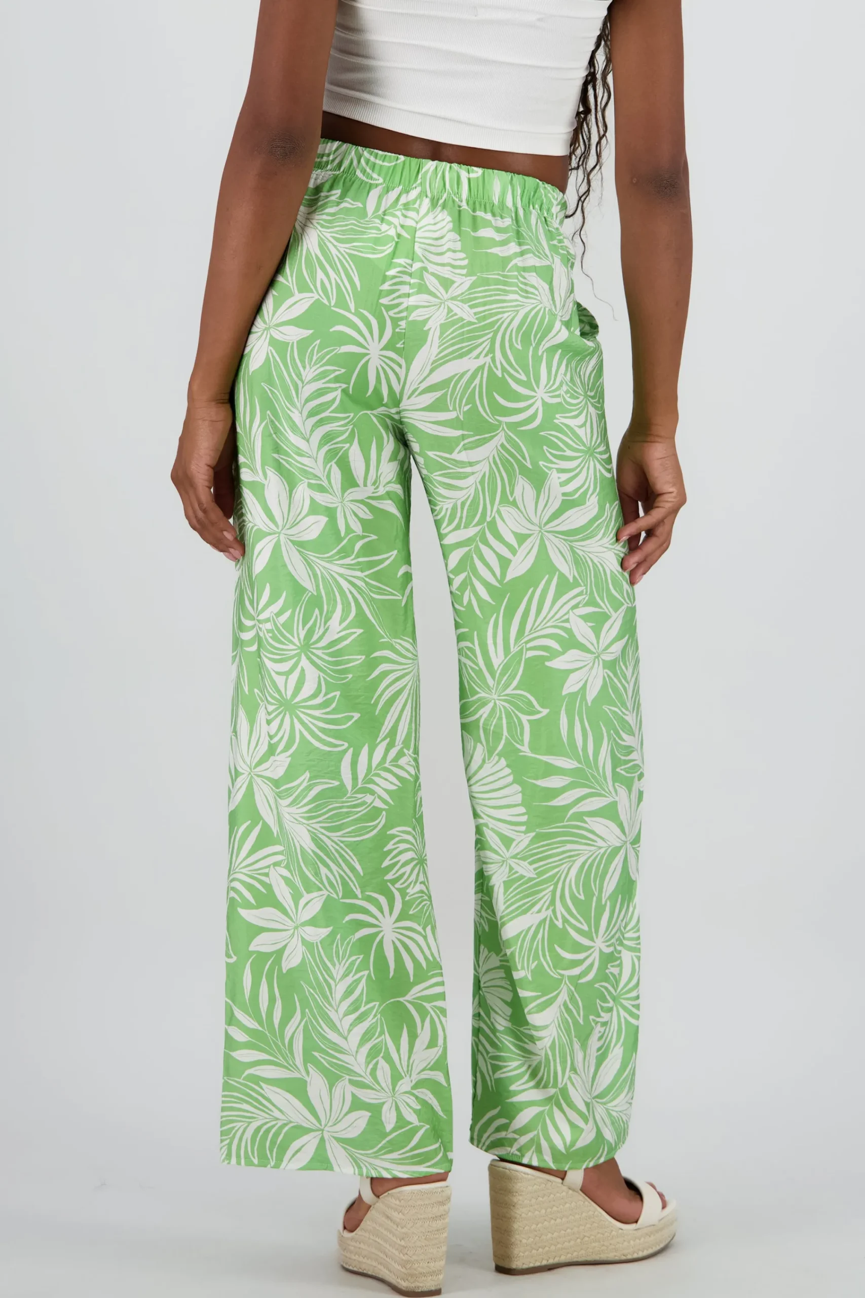 Shasa Wide Flowy Printed Pants