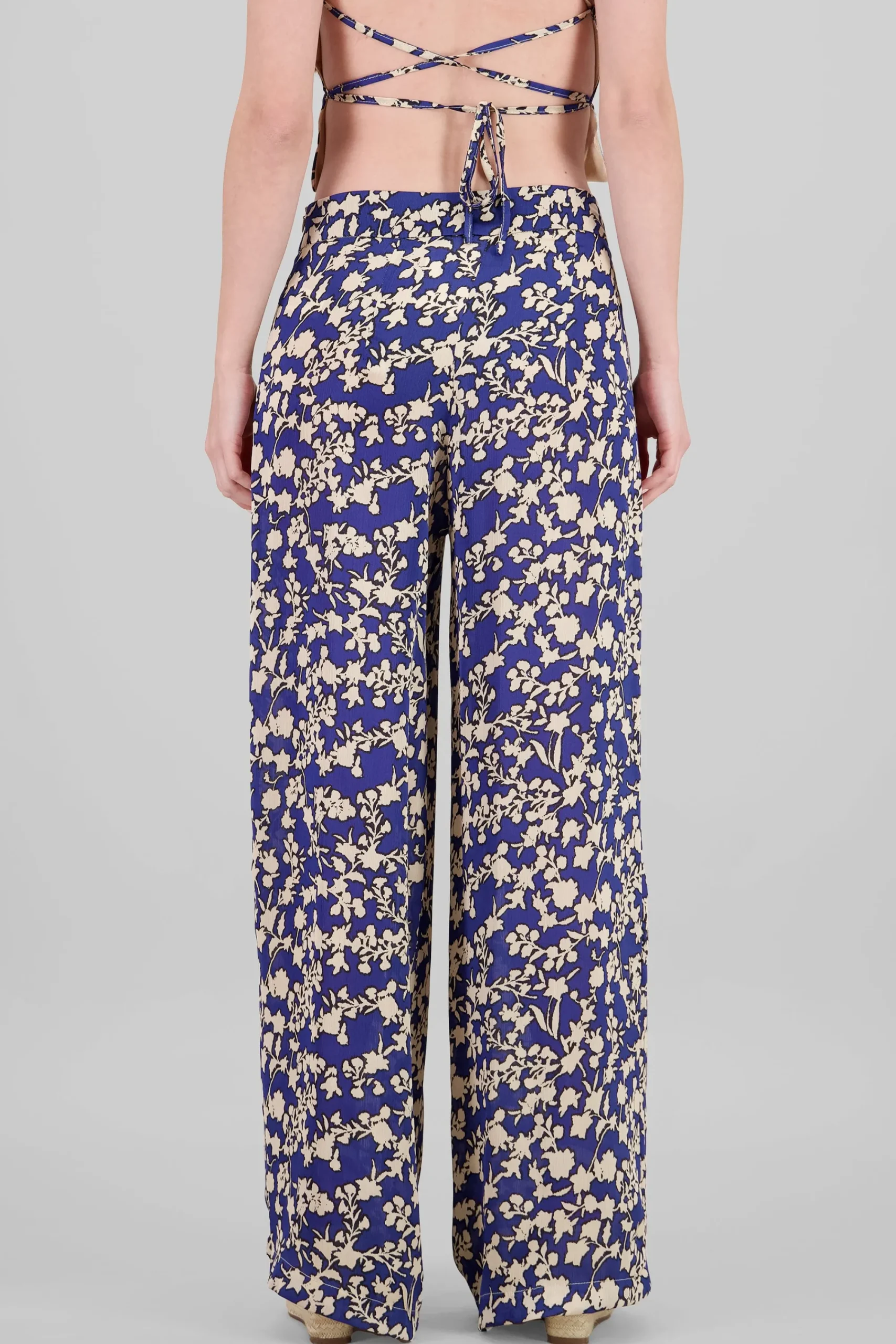 Shasa Wide Leg Floral Printed Pants