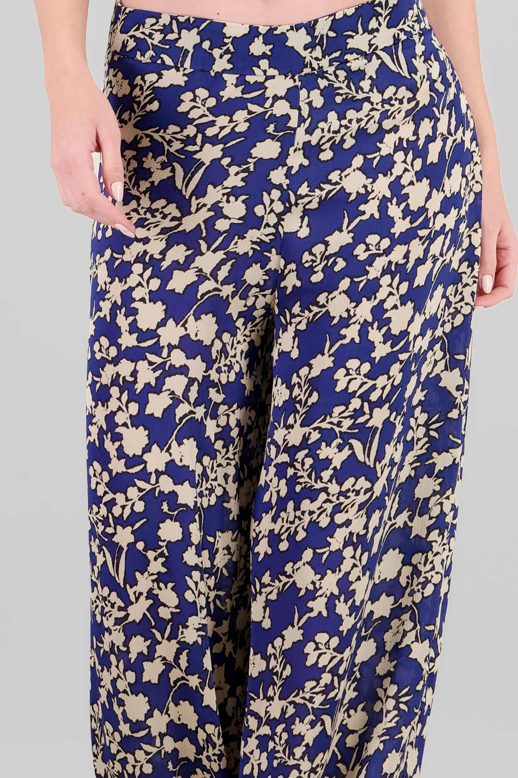 Shasa Wide Leg Floral Printed Pants