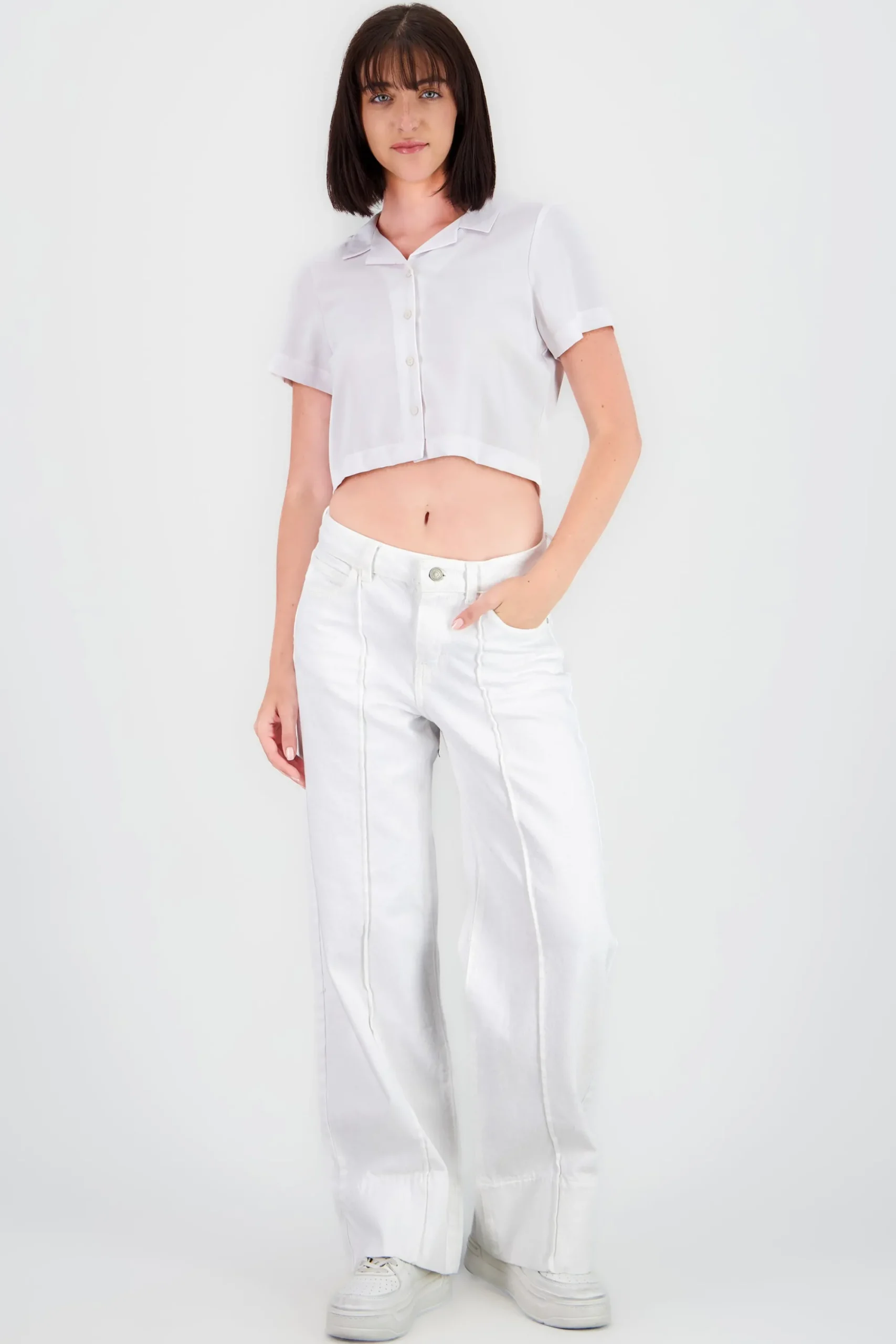 Shasa Wide-leg Jeans with Cut