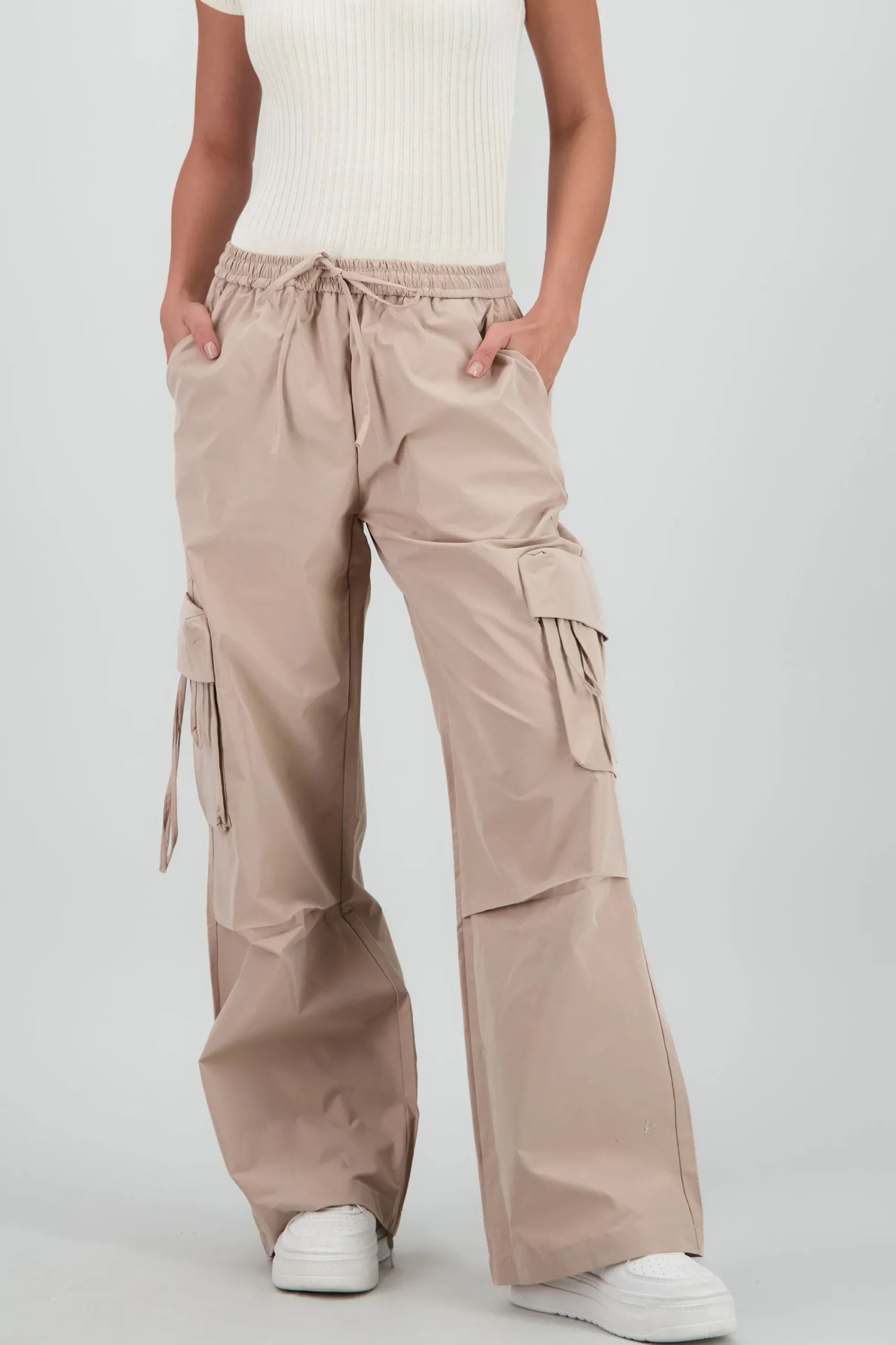 Shasa Wide-Leg Pants with Pocket and Tie Detail